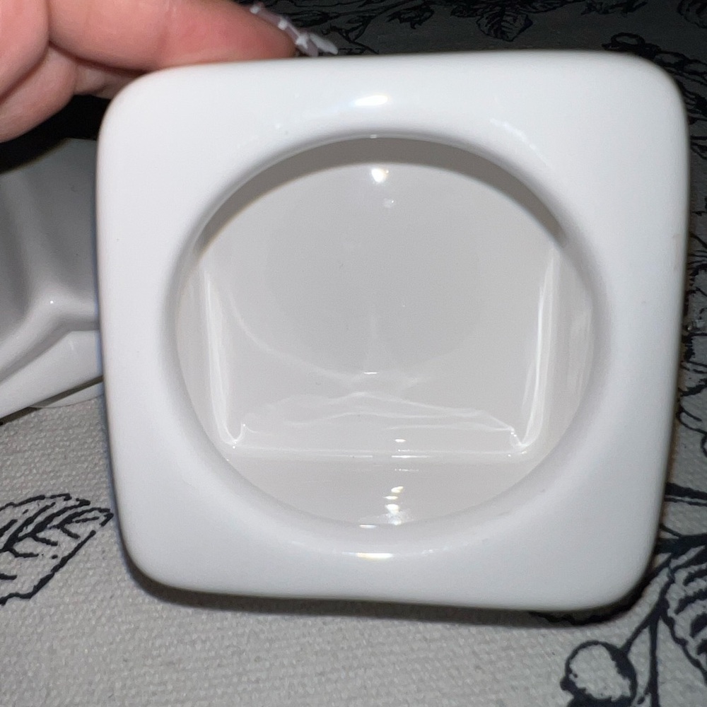 White Ceramic Sugar Container - Picture 5 of 6